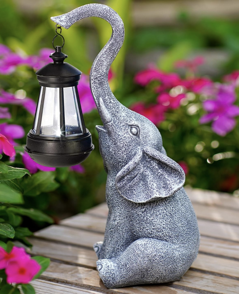 Elephant statue!